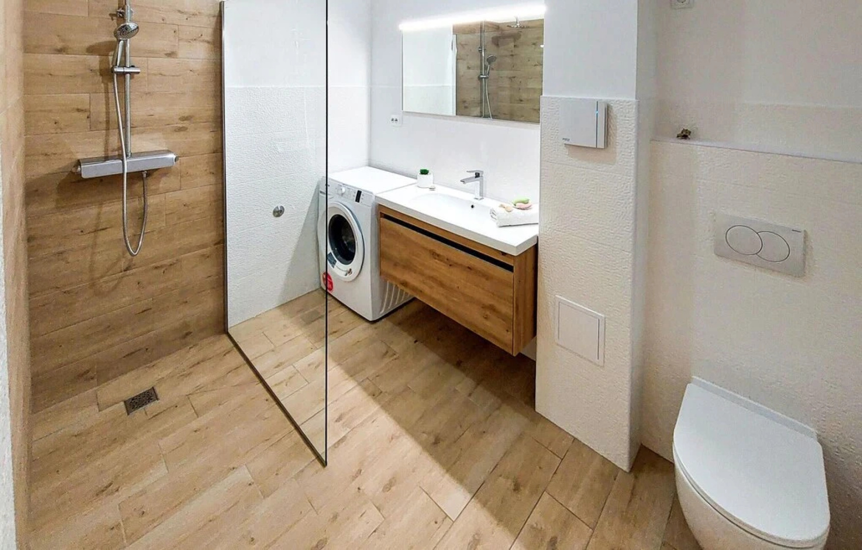 Nice Home in Pasman With 4 Bedrooms, Wifi and Outdoor Swimming Pool