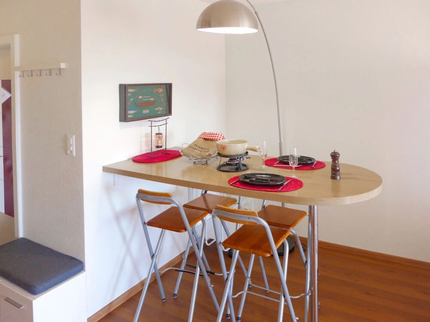 Eperon Lens in Lens With 1 Bedrooms and 1 5 Bathrooms