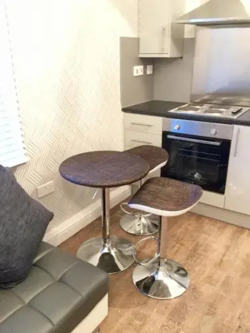 Modern Luxury Central Apartment