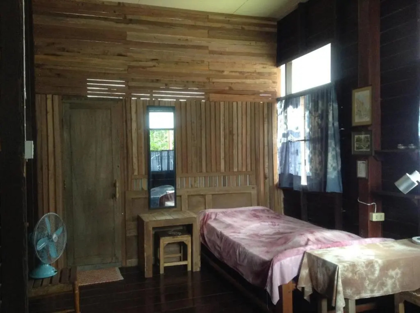 Banban Nannan Library and Guesthome