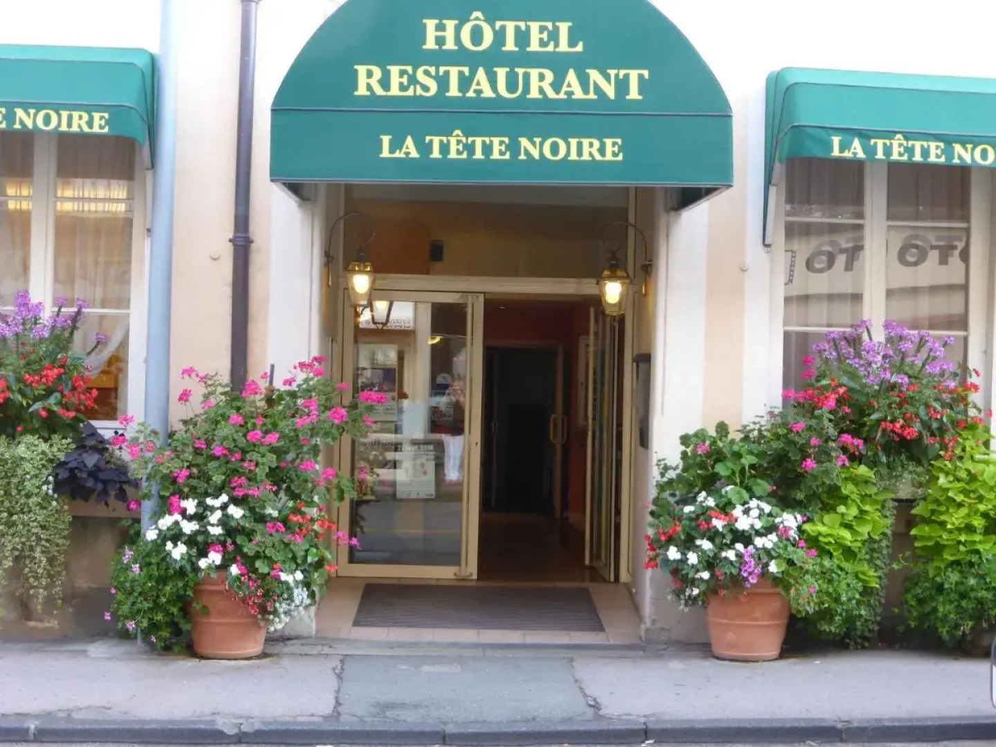 Logis Hôtel Restaurant La Tête Noire