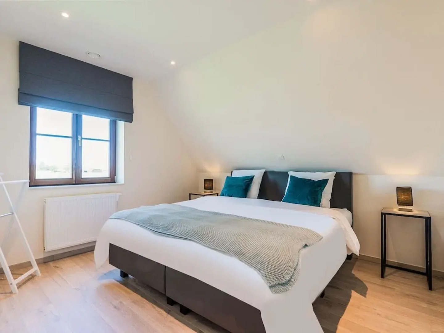 Chic Villa in Comines-warneton With Garden