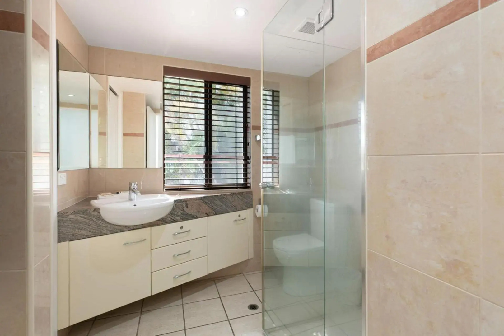 Aqua Linea 3 Noosa Parade 82