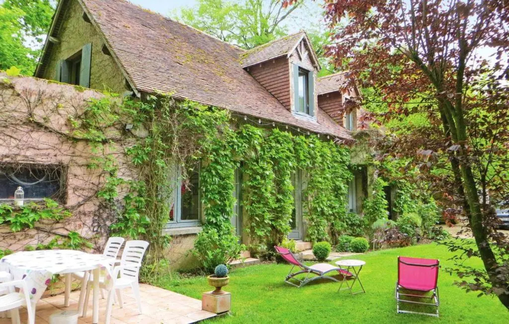 Maison de 2 chambres avec piscine partagee jardin amenage et wifi a Saint Branchs