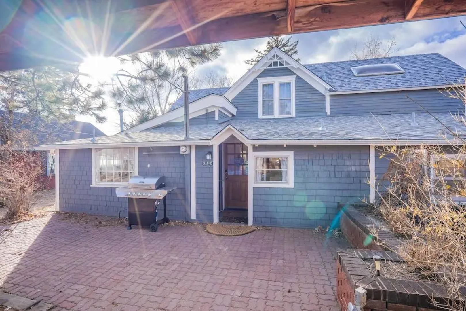 5brmonument Historic Charmminutes To Hiking