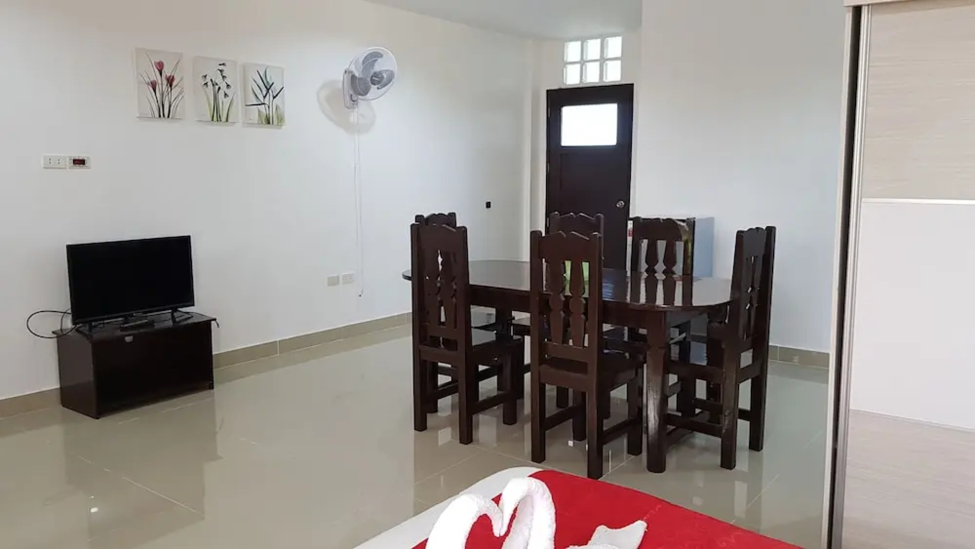 Spacious Private apartment at Laorenza Residences