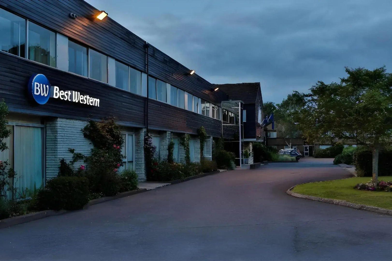 Tiverton Hotel Lounge & Venue