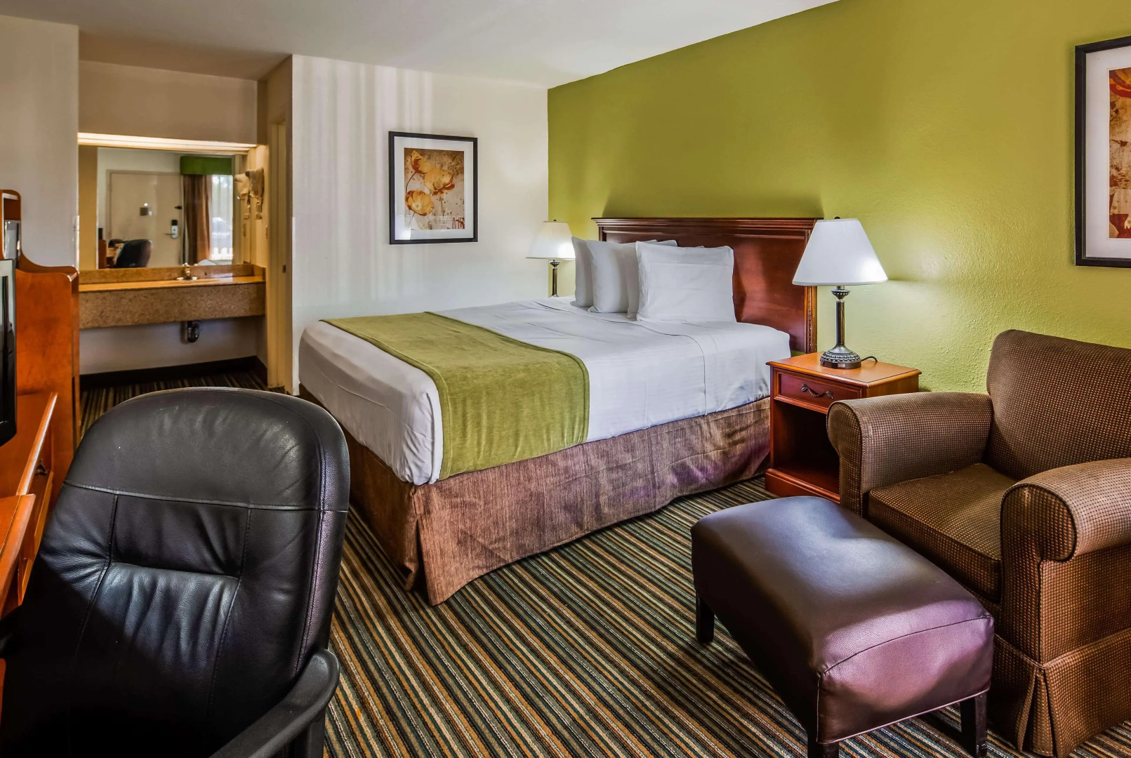 Ramada by Wyndham Savannah Gateway