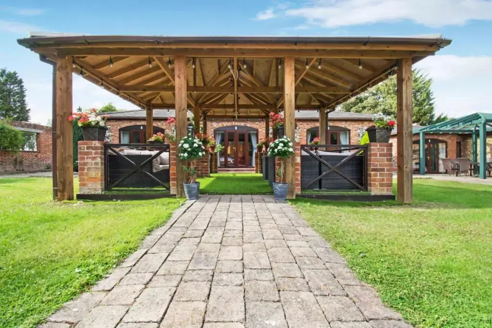 Sturmer Hall Hotel & Conference Centre