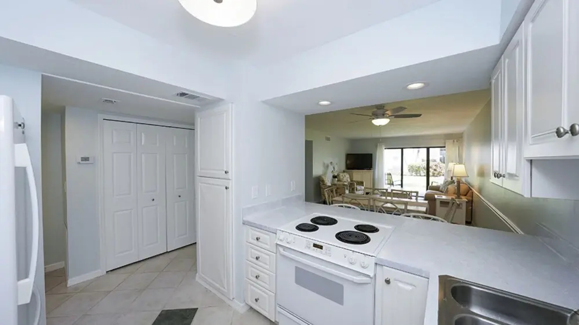 Runaway Bay Resort by BBG