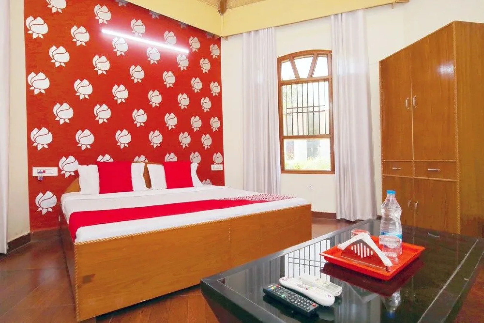 OYO 37196 Whispering Shacks