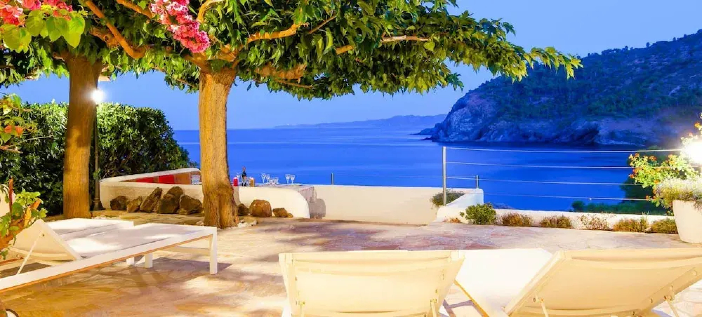 White Rock Villa With Breathtaking Views and Pool