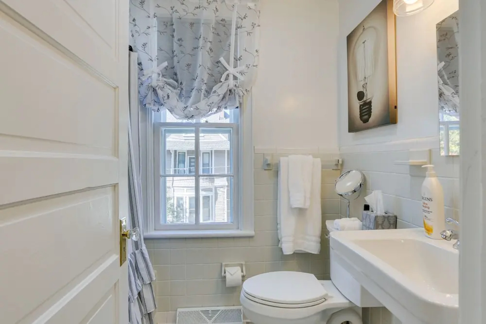 Danville Retreat w/ Hot Tub & Cozy Fireplace!