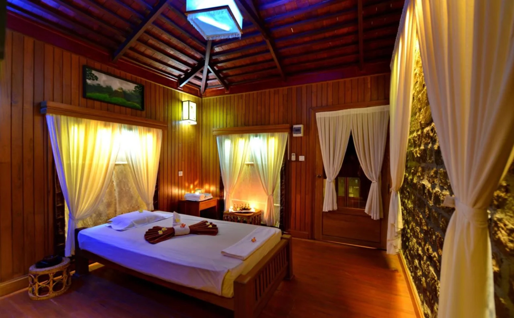 Popa Mountain Resort