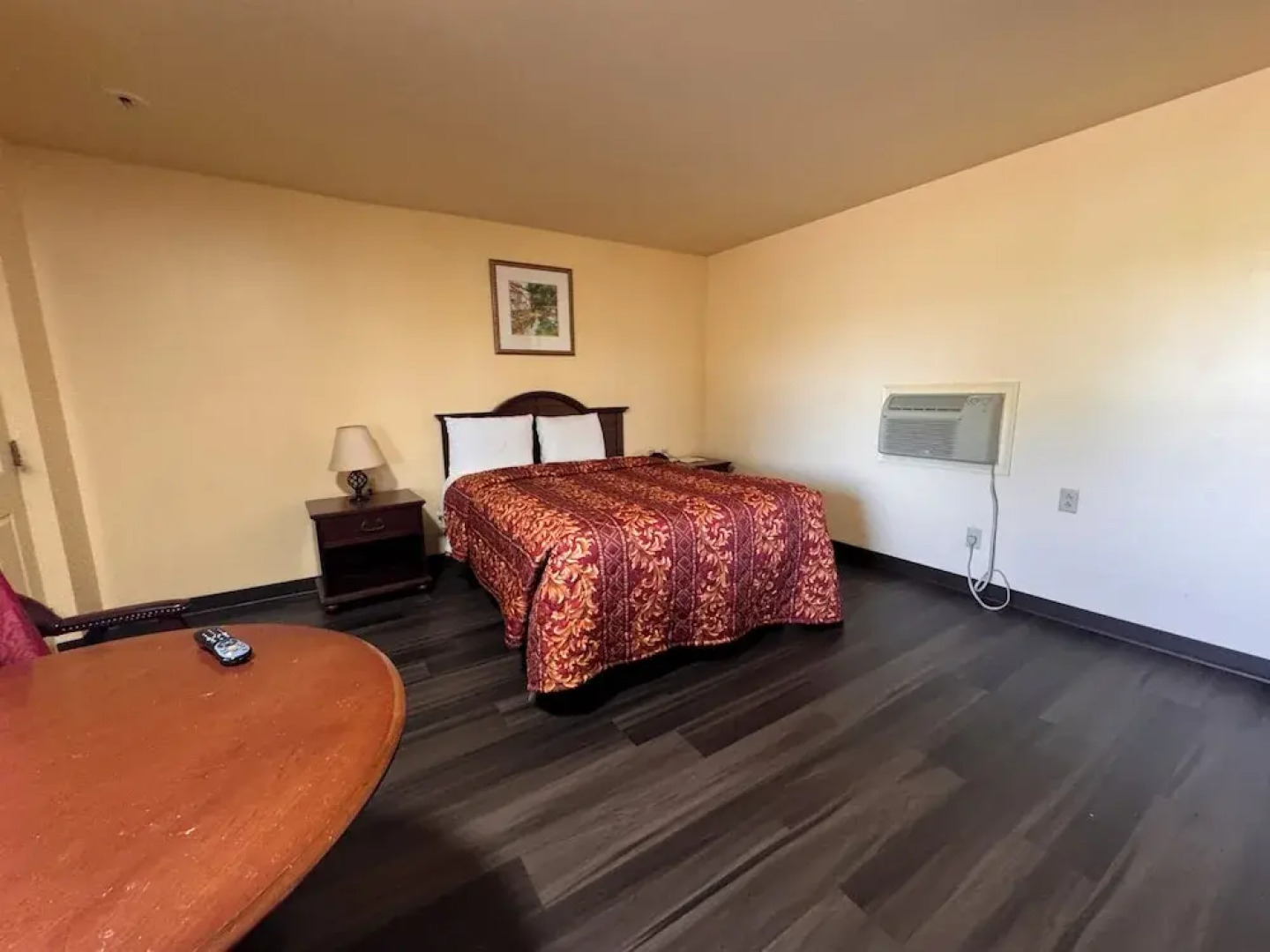 Whispering Pines by Hotel O Whitestone VA