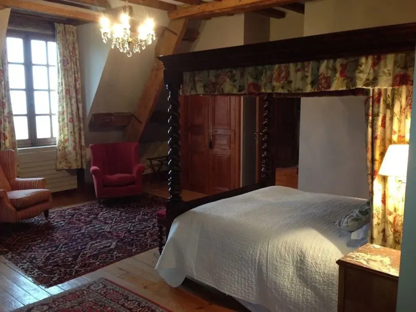Le Vieux Chateau B&B