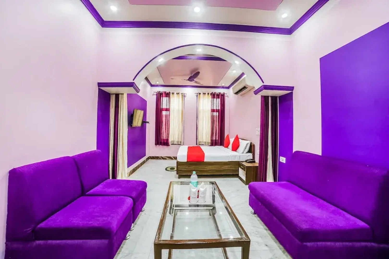 OYO 45229 Rajdhani Tourist Motel