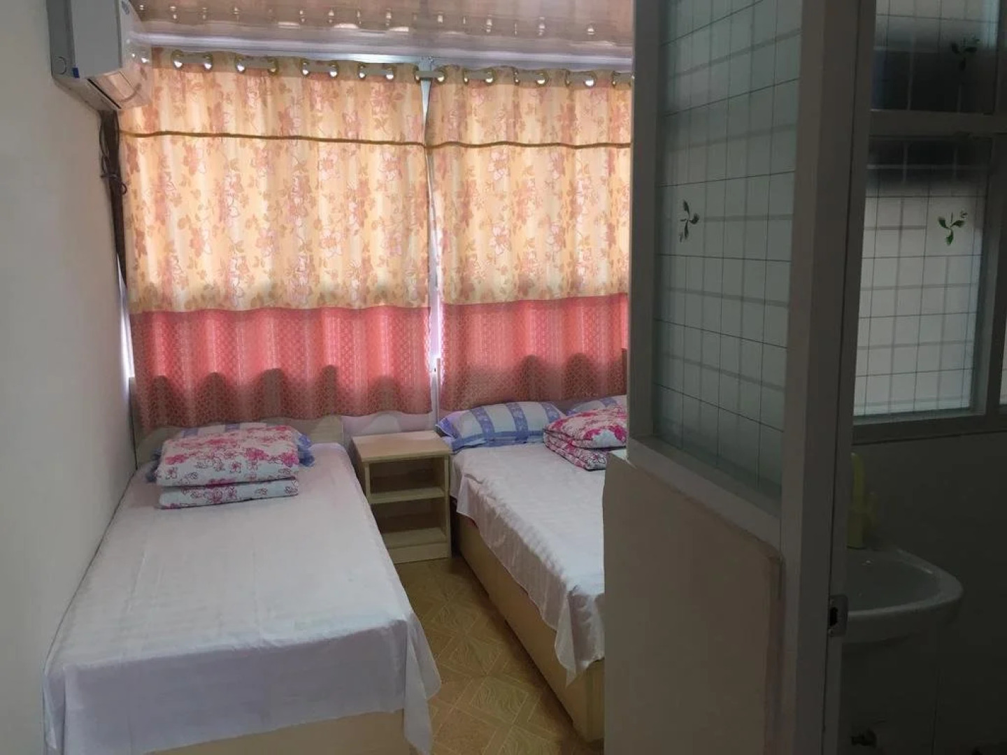 Hai Li Qun Fisherman's Family