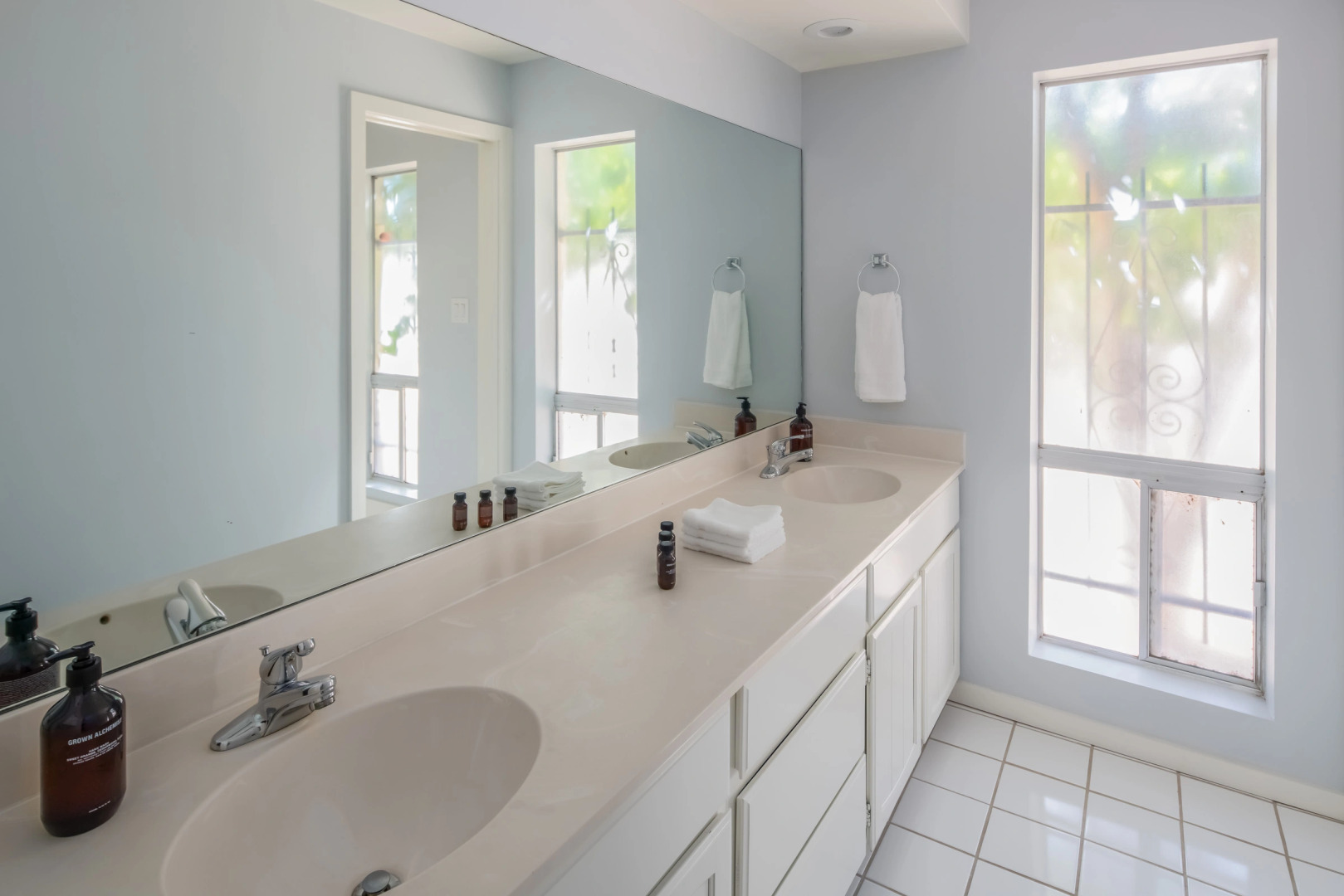 Lincoln by AvantStay