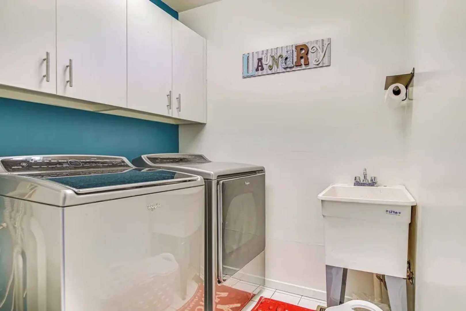 2 Mi to Six Flags: Lake George Home w/ Large Patio