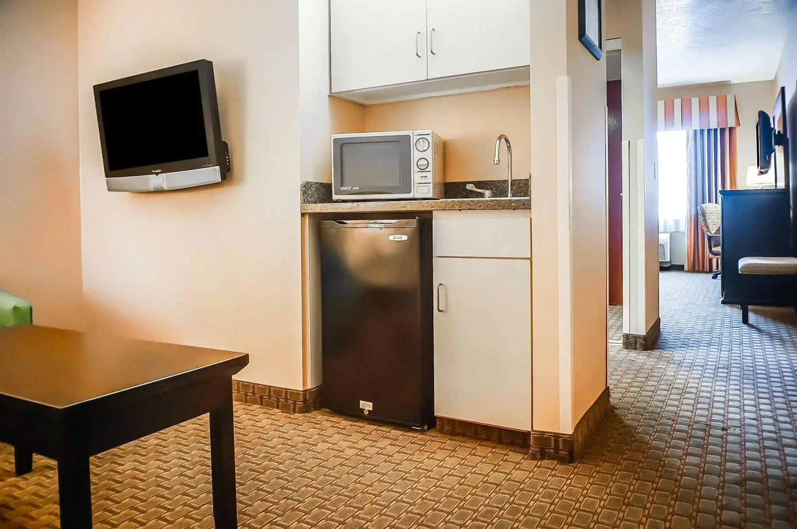 Quality Inn & Suites Roswell North