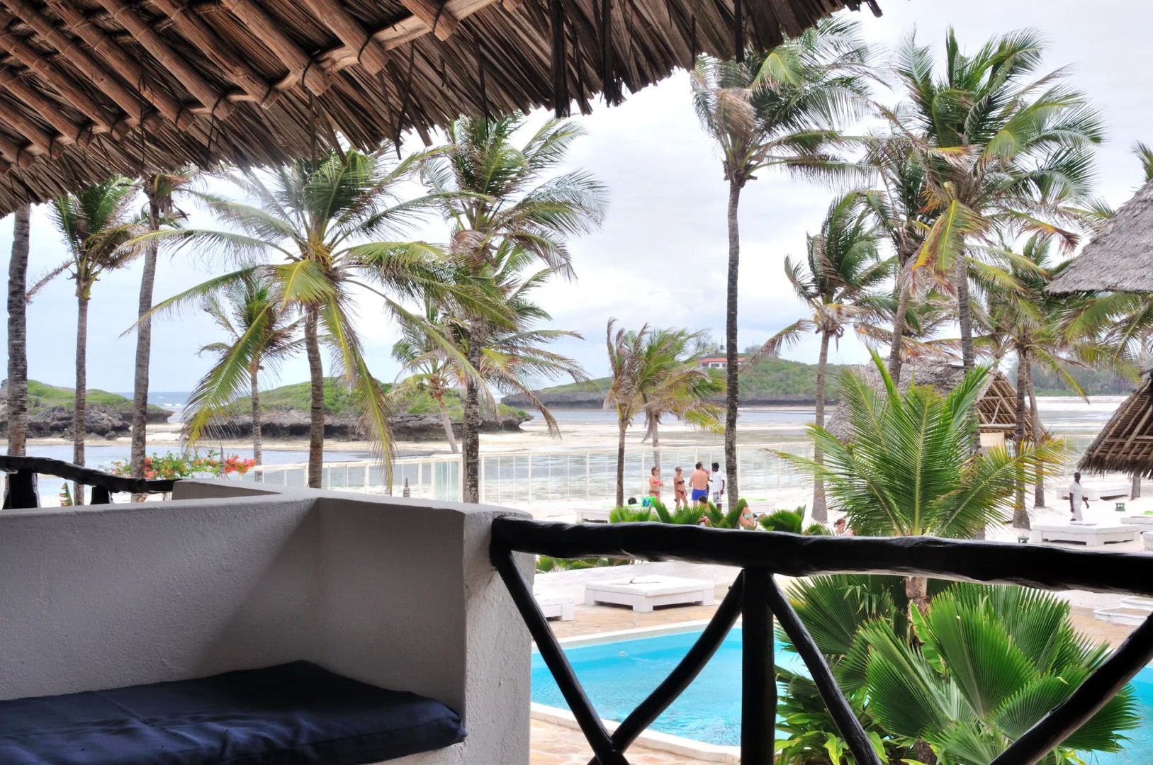 Barracuda Inn Resort