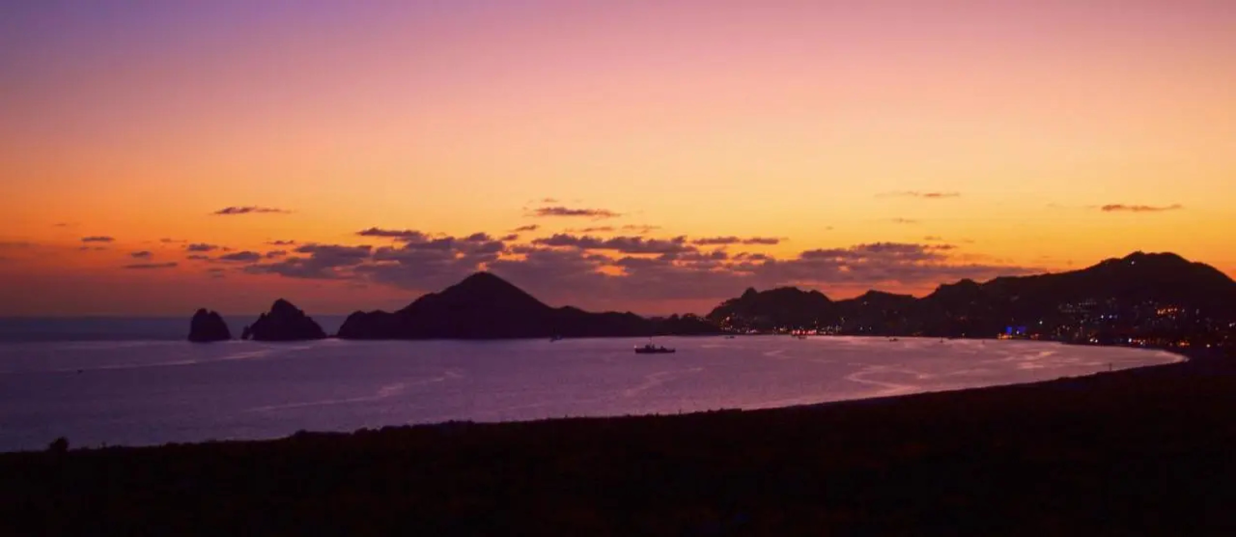 Sunrock Hotel and Suites