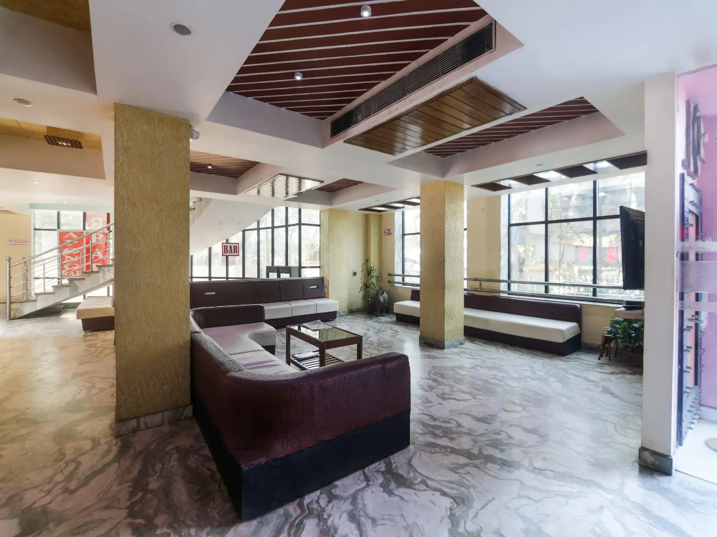 OYO 28278 Heritage Tezpur