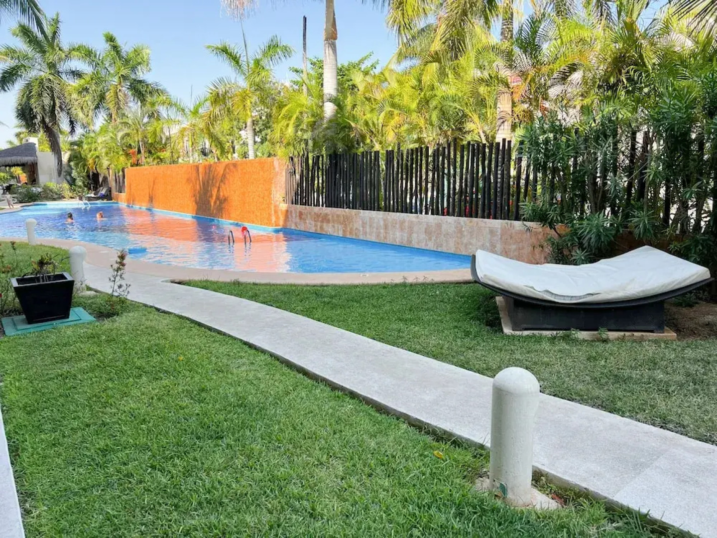 Relajate hermoso jardín y 2 piscinas
