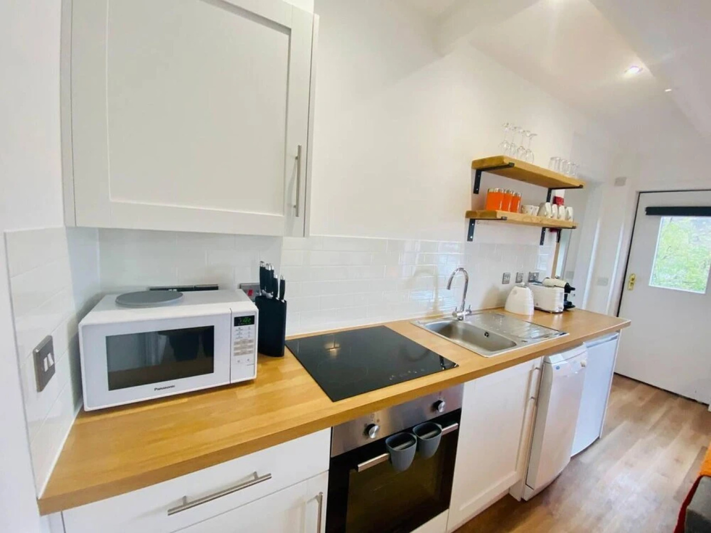 Cosy 1 bed Cottage w/ Wood Burner & Stunning Views