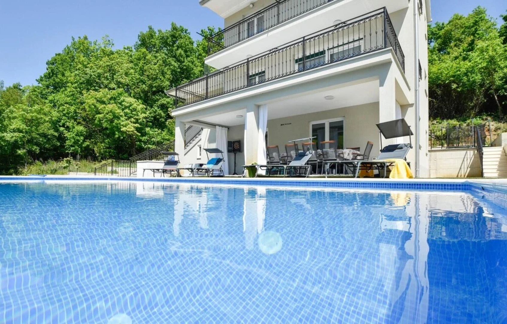 Beautiful Home in Sinj With 5 Bedrooms, Wifi and Outdoor Swimming Pool