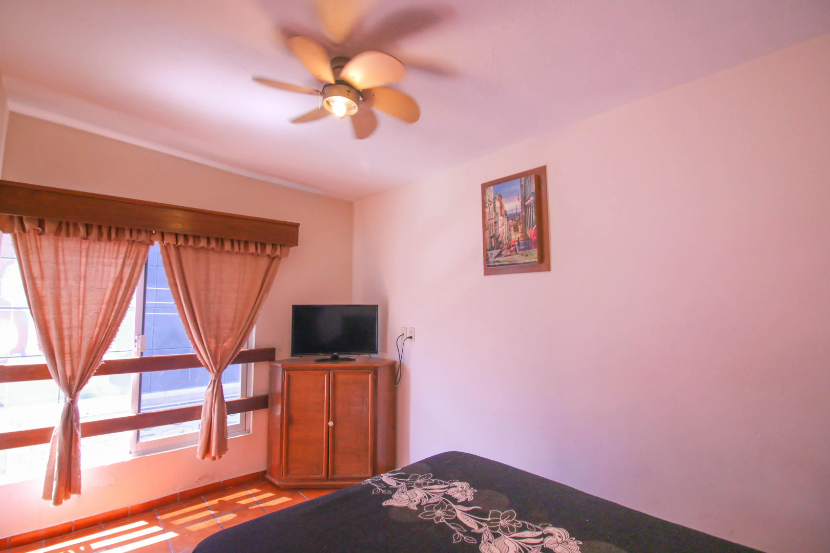 Capital O Hotel Casa Blanca