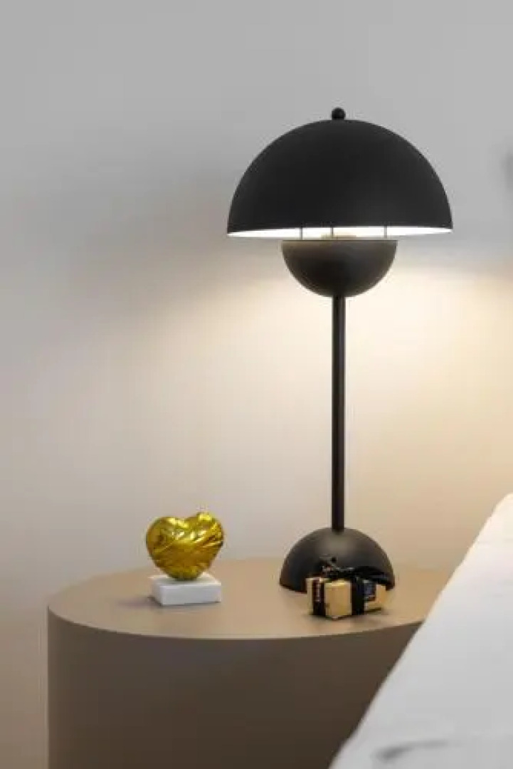 Vouliagmeni Honeymoon Suite