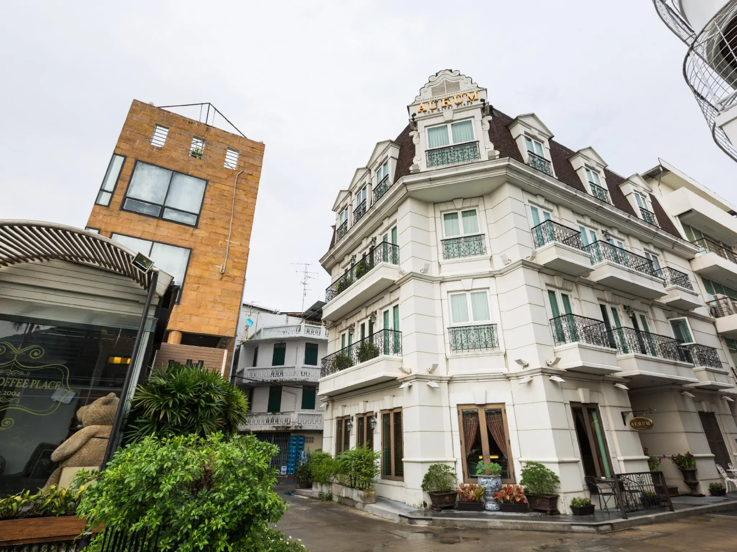 Aurum The River Place