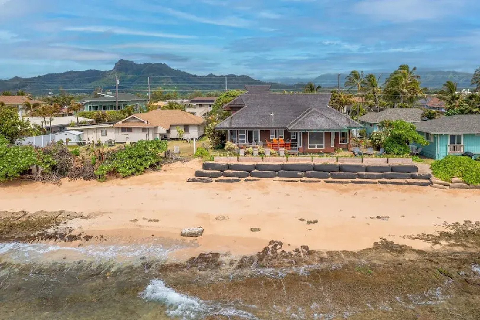 Niulani Lanikai - Kauai Beach House 4 Bedroom Home by RedAwning