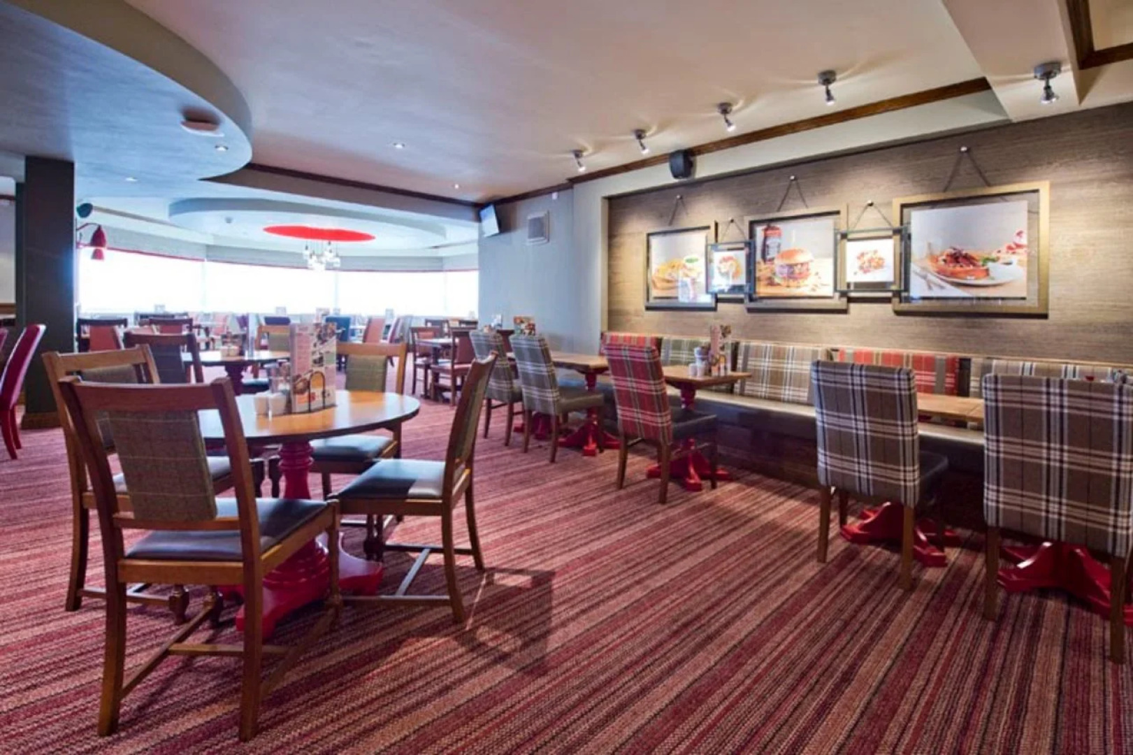 Premier Inn Wigan - M6 J25