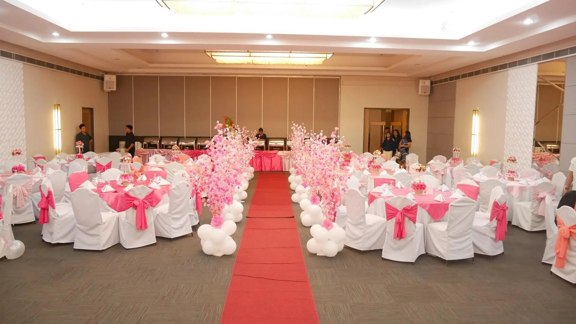 Circle Inn - Hotel & Suites