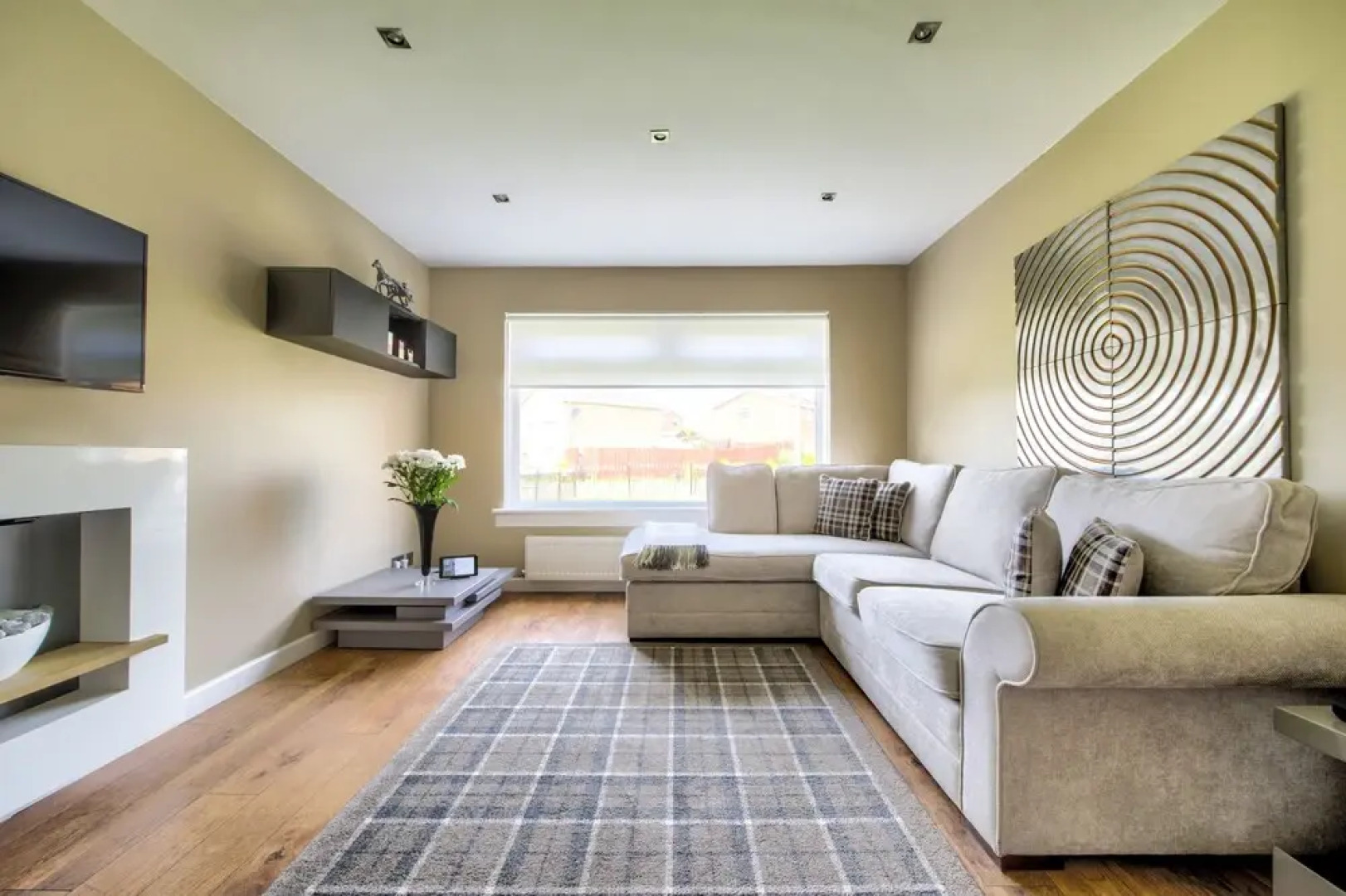 No.17 Serviced Apartment