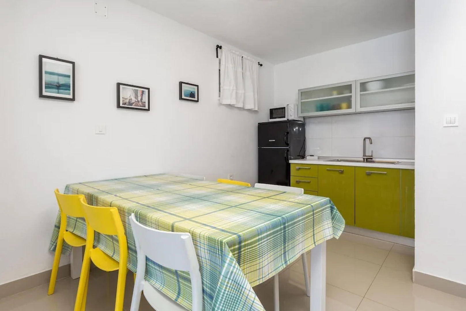 Awesome Apartment in Lukovo Sugarje With Wifi and 3 Bedrooms