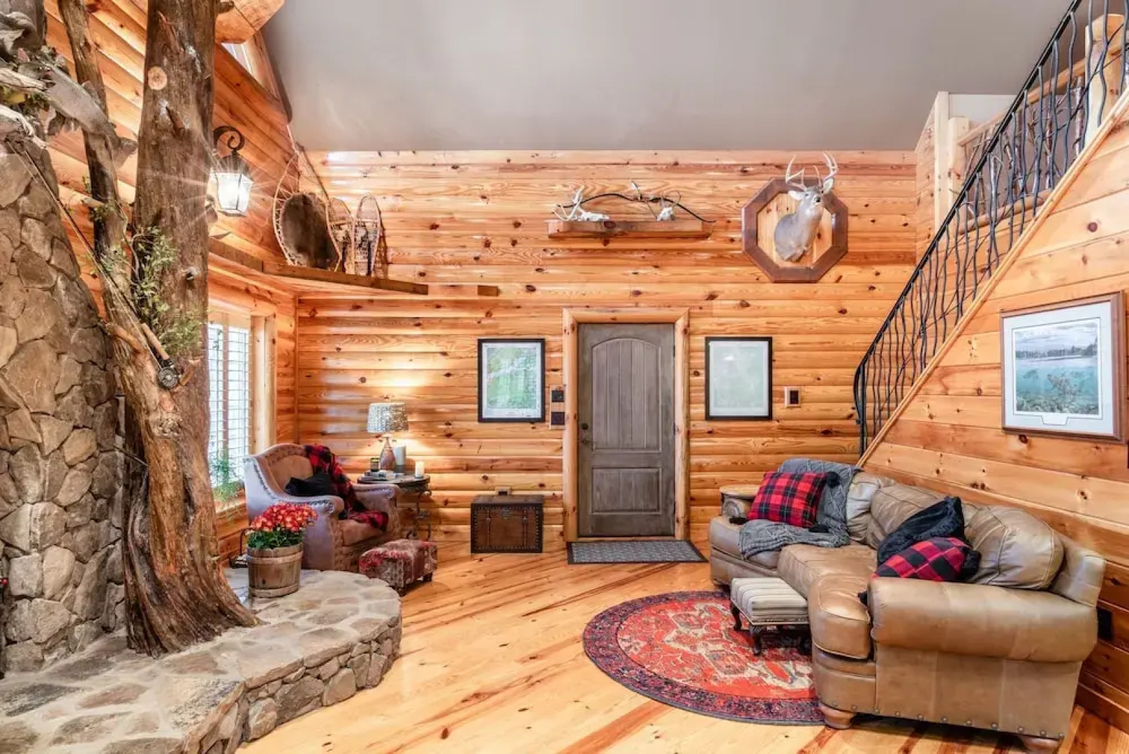 Iron Mountain Lodge 3 Bedroom Cabin by RedAwning