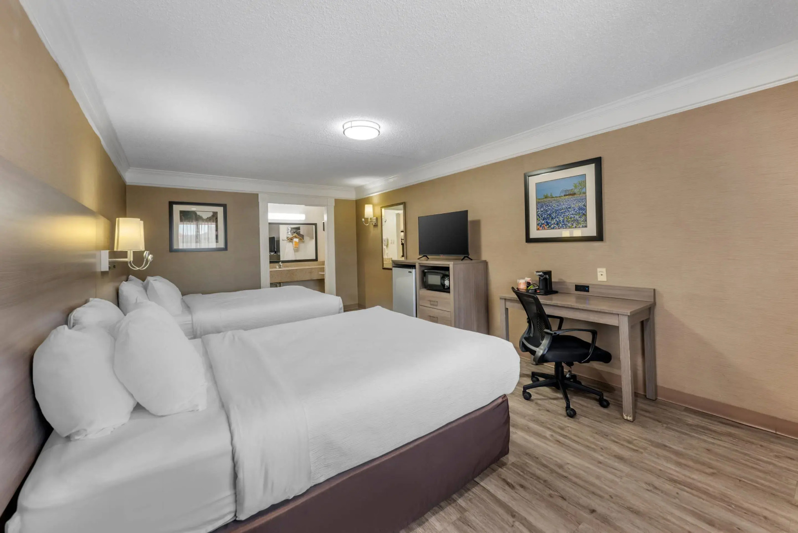 Quality Inn Near Lake Marble Falls