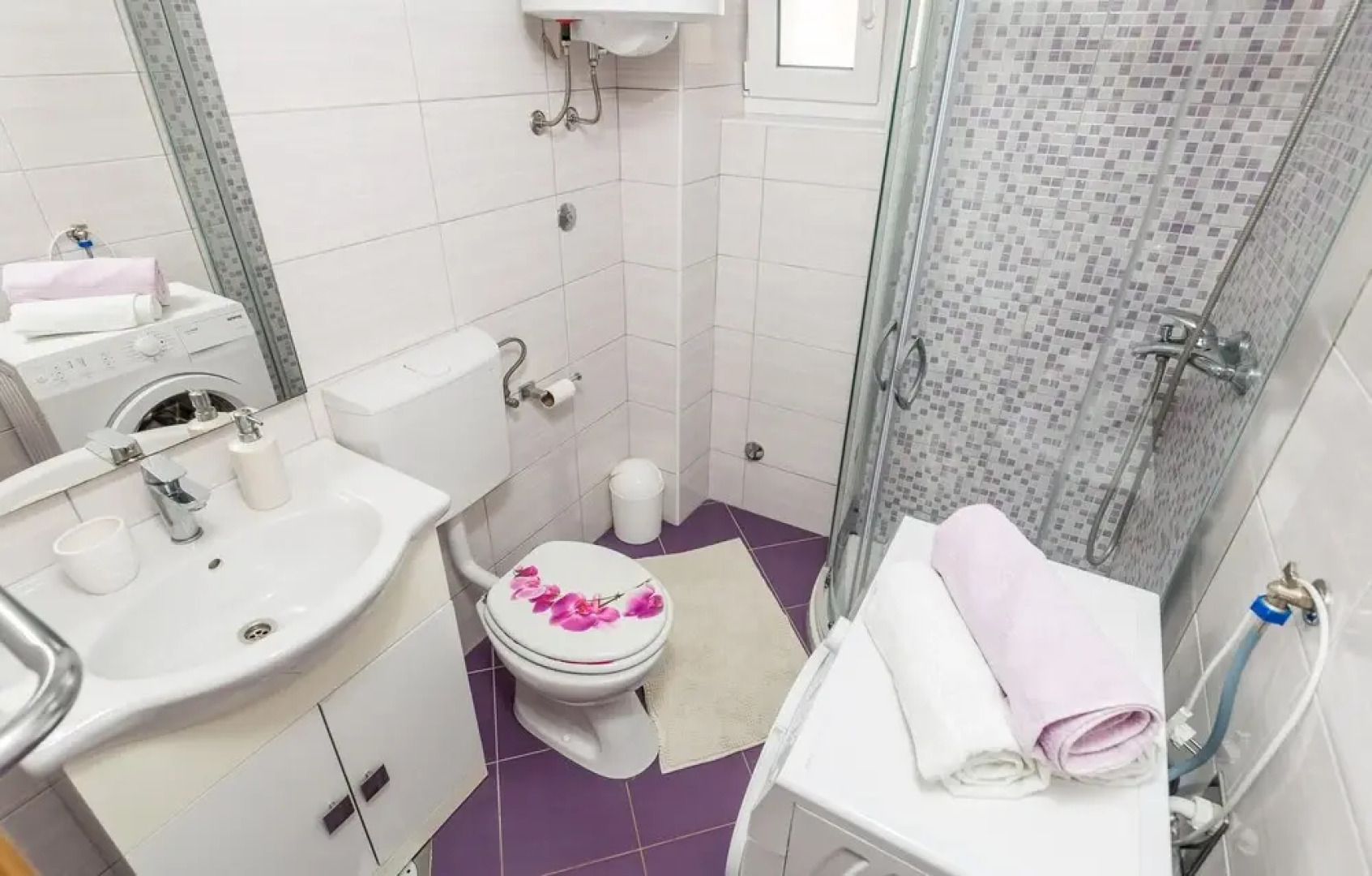 Nice Home in Zubovici With Wifi and 2 Bedrooms