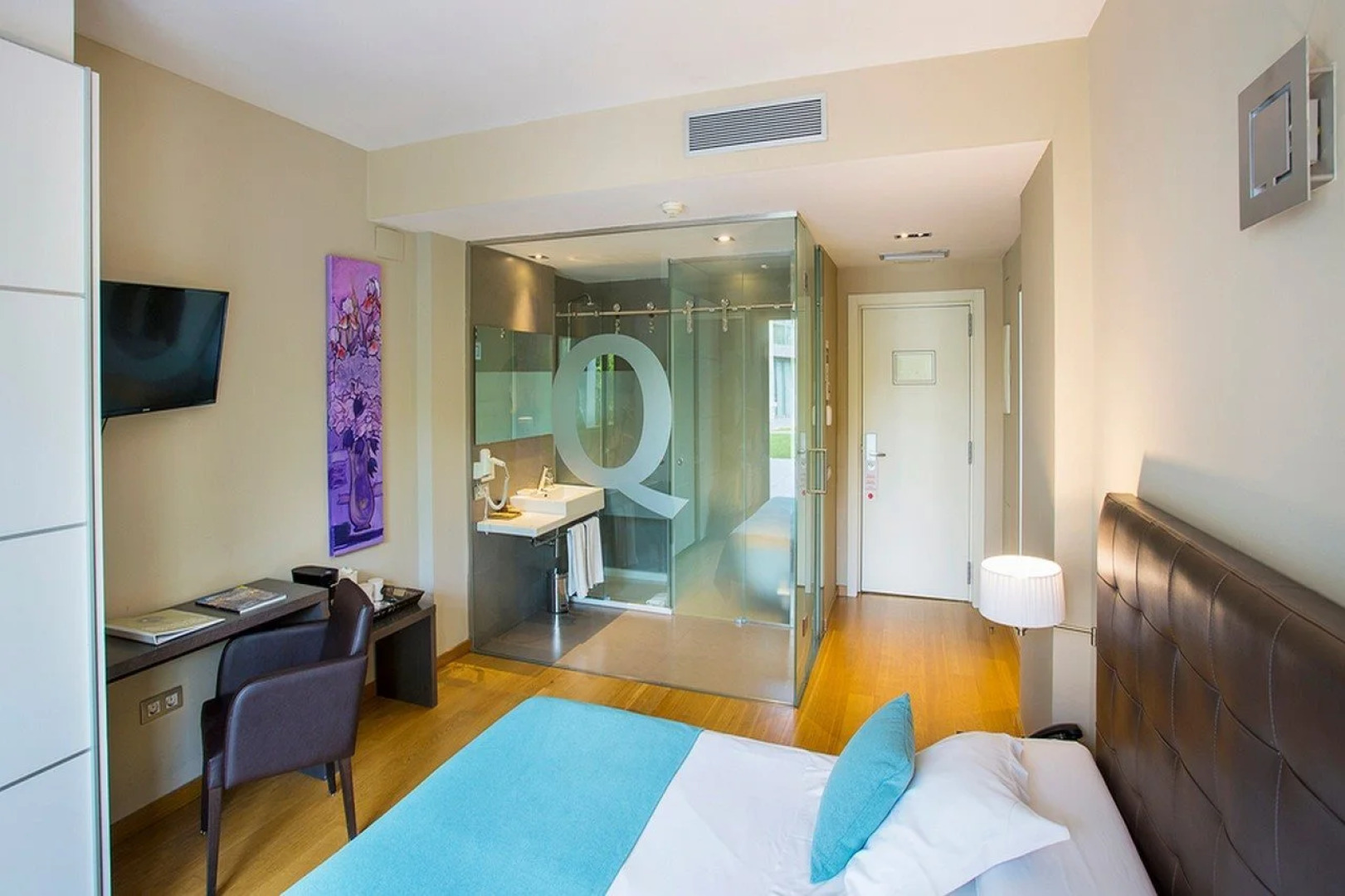 Qgat Suites & Events