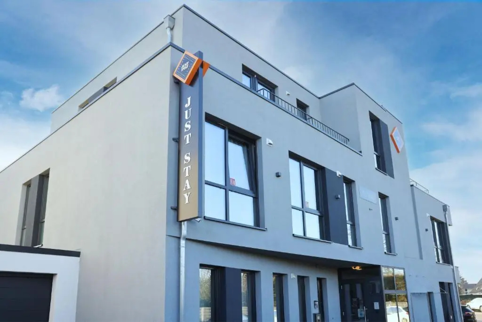JustStay Grevenbroich Hotel & Apartments