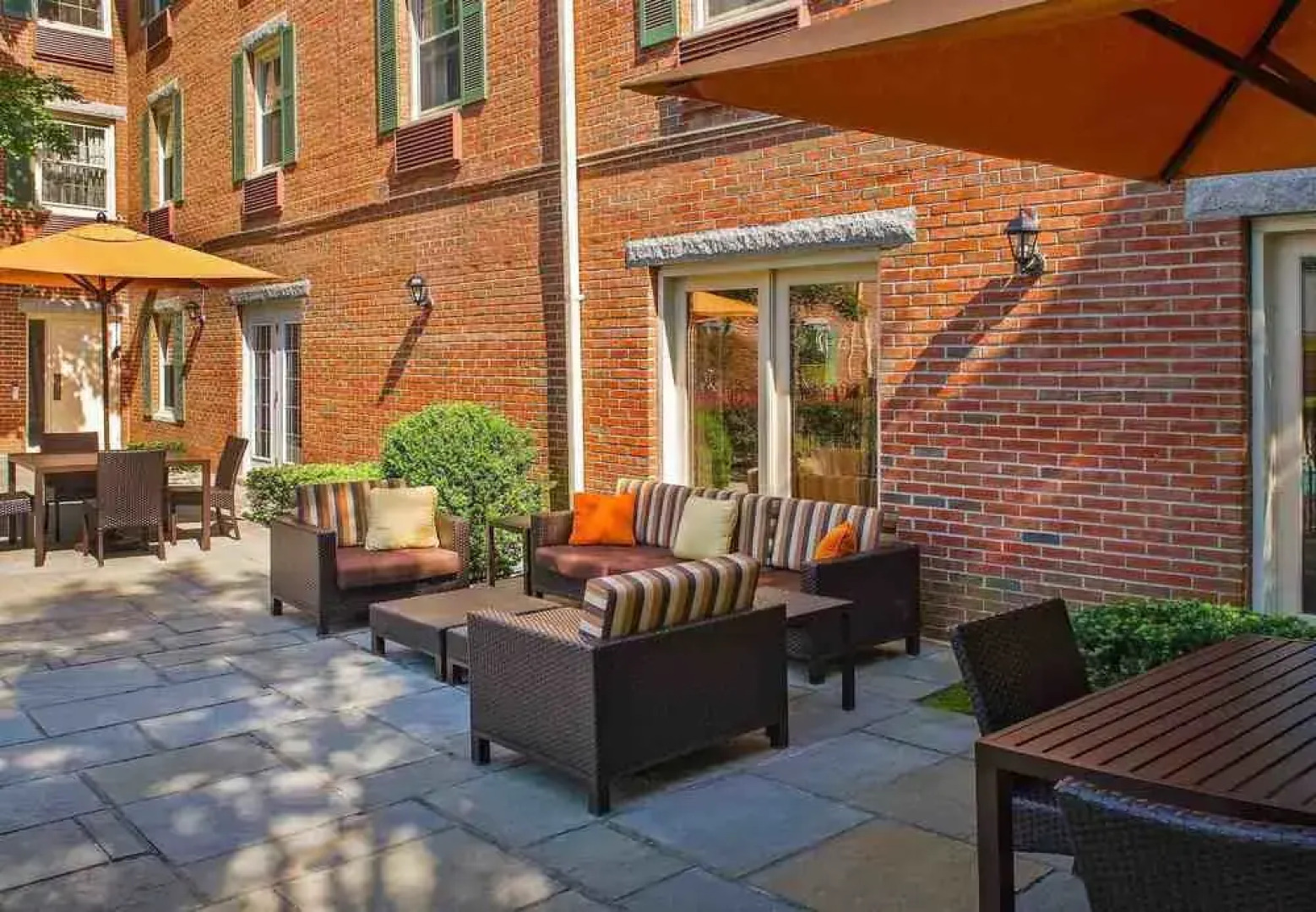 Sonesta Select Tinton Falls Eatontown