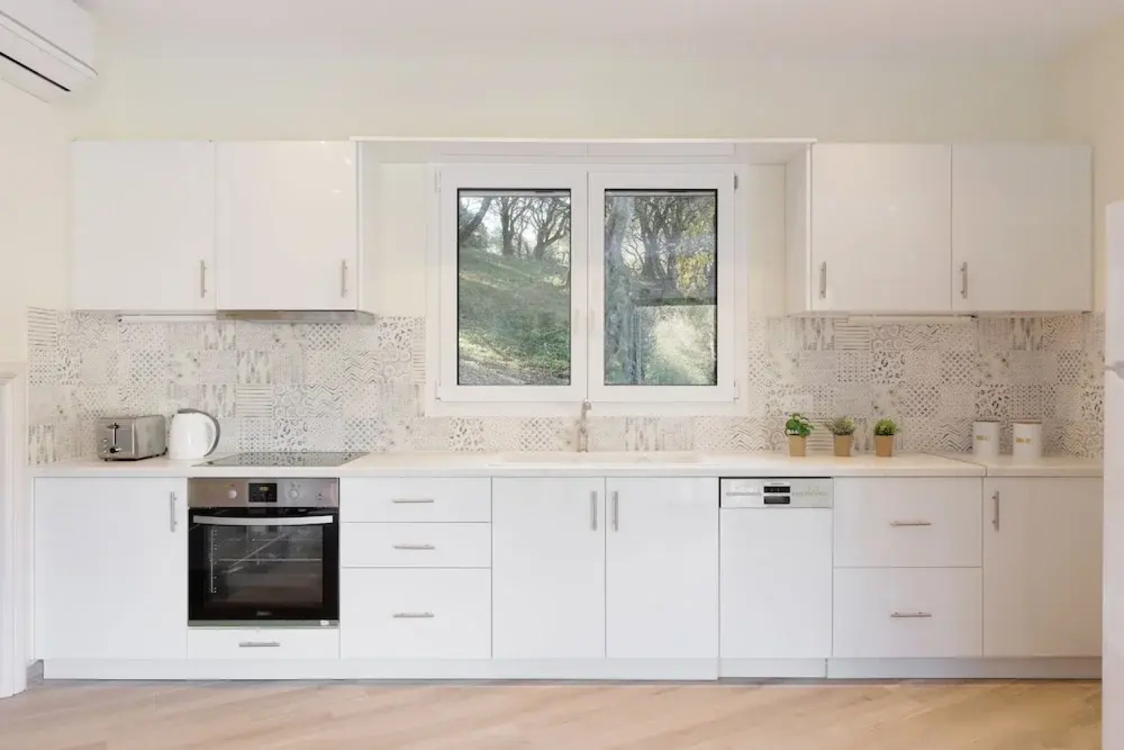 Villa Breeze & Villa Coco by Konnect Avlaki Beach