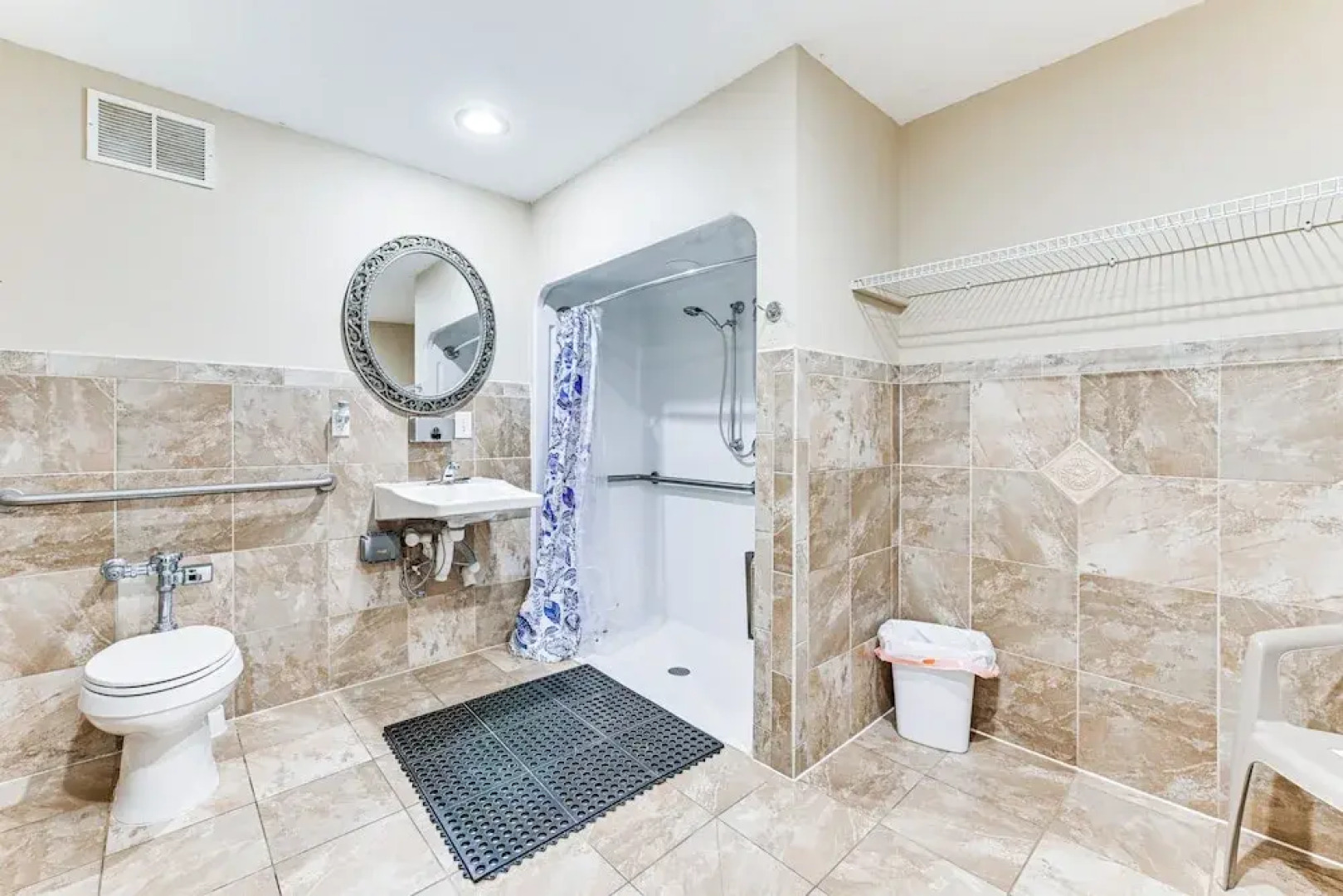 Pool Access + Views: Serene Cottage at Lake Norman