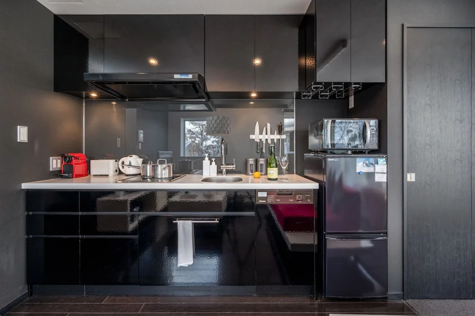 Kira Kira Suites by H2 Life