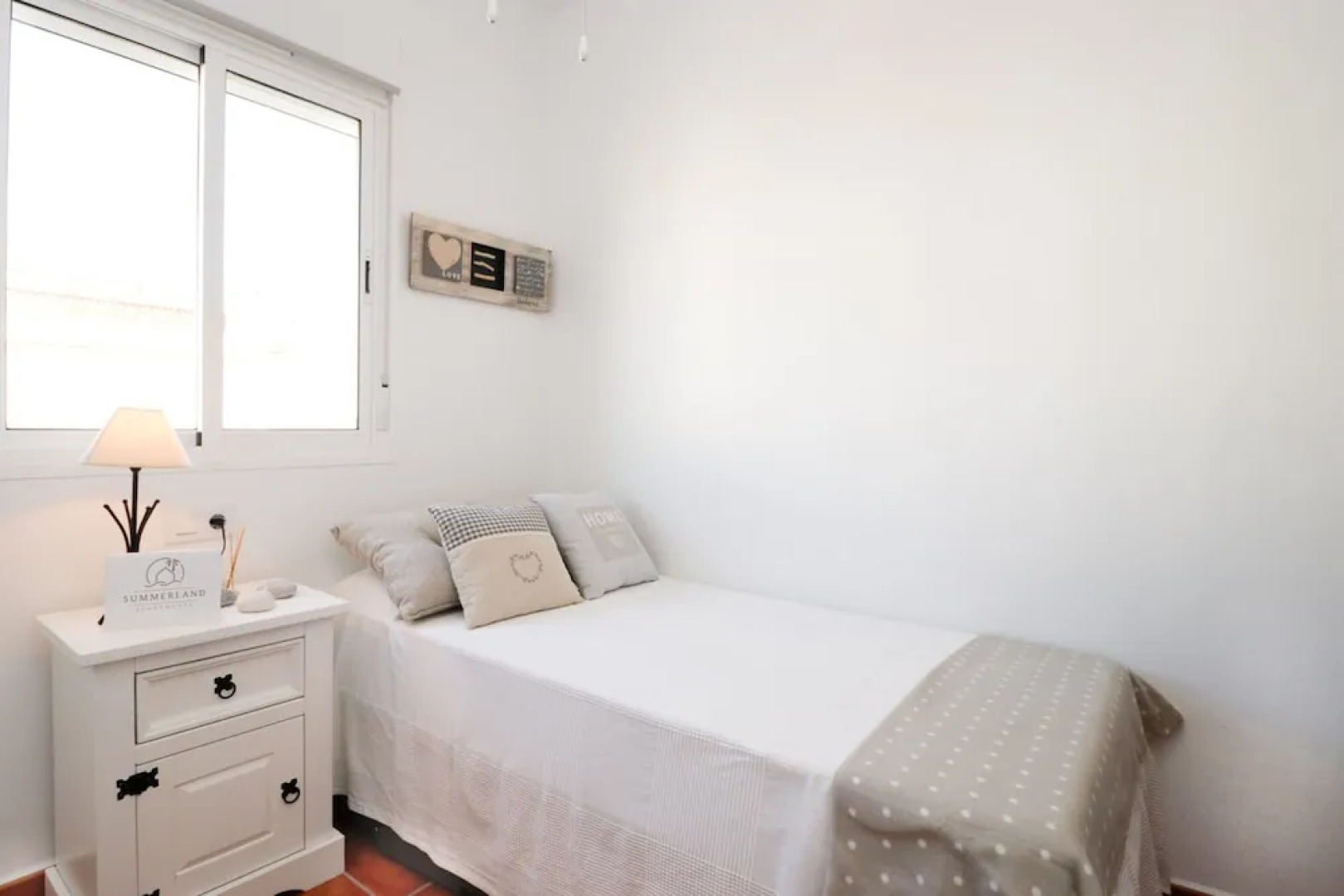 Summerland Apartments Rota