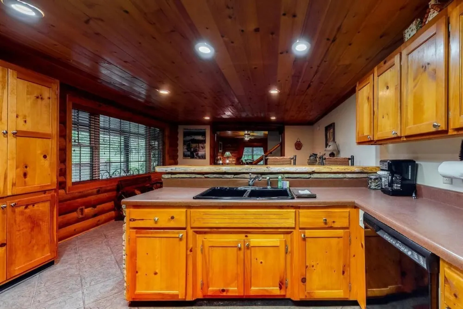 Cowboy Cabin on Stanley Creek